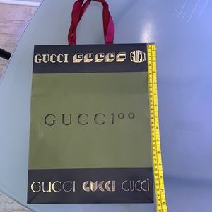 Gucci shopping bag